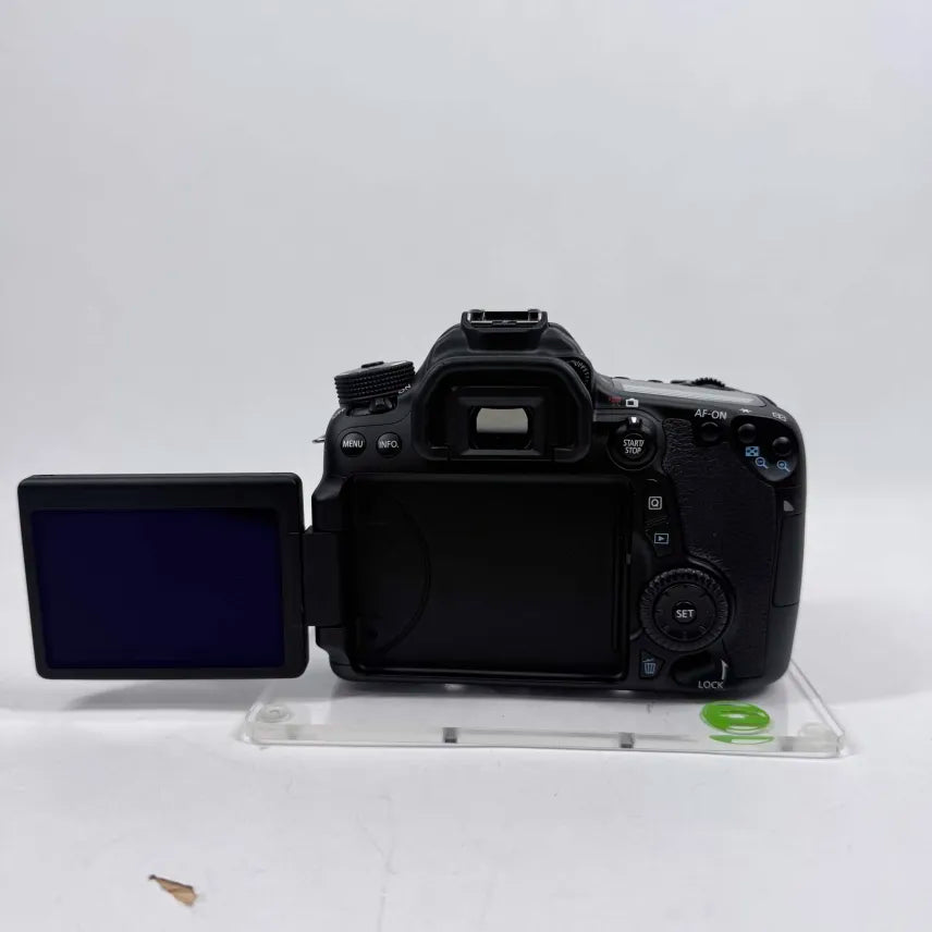 Canon EOS 70D 20.2 MP Digital SLR DSLR Camera