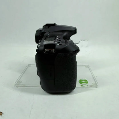 Canon EOS 70D 20.2 MP Digital SLR DSLR Camera