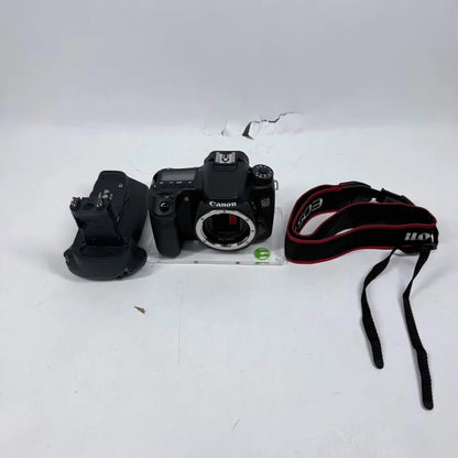 Canon EOS 70D 20.2 MP Digital SLR DSLR Camera
