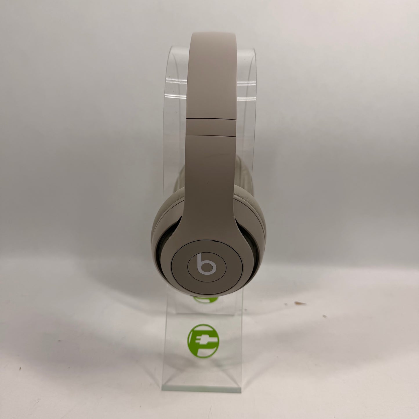 Beats Studio Pro Wireless Over-Ear Bluetooth Headphones Club White A2924
